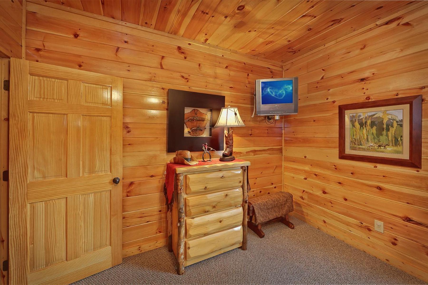Knotty & Nice Holiday Home Гатлинбург Экстерьер фото
