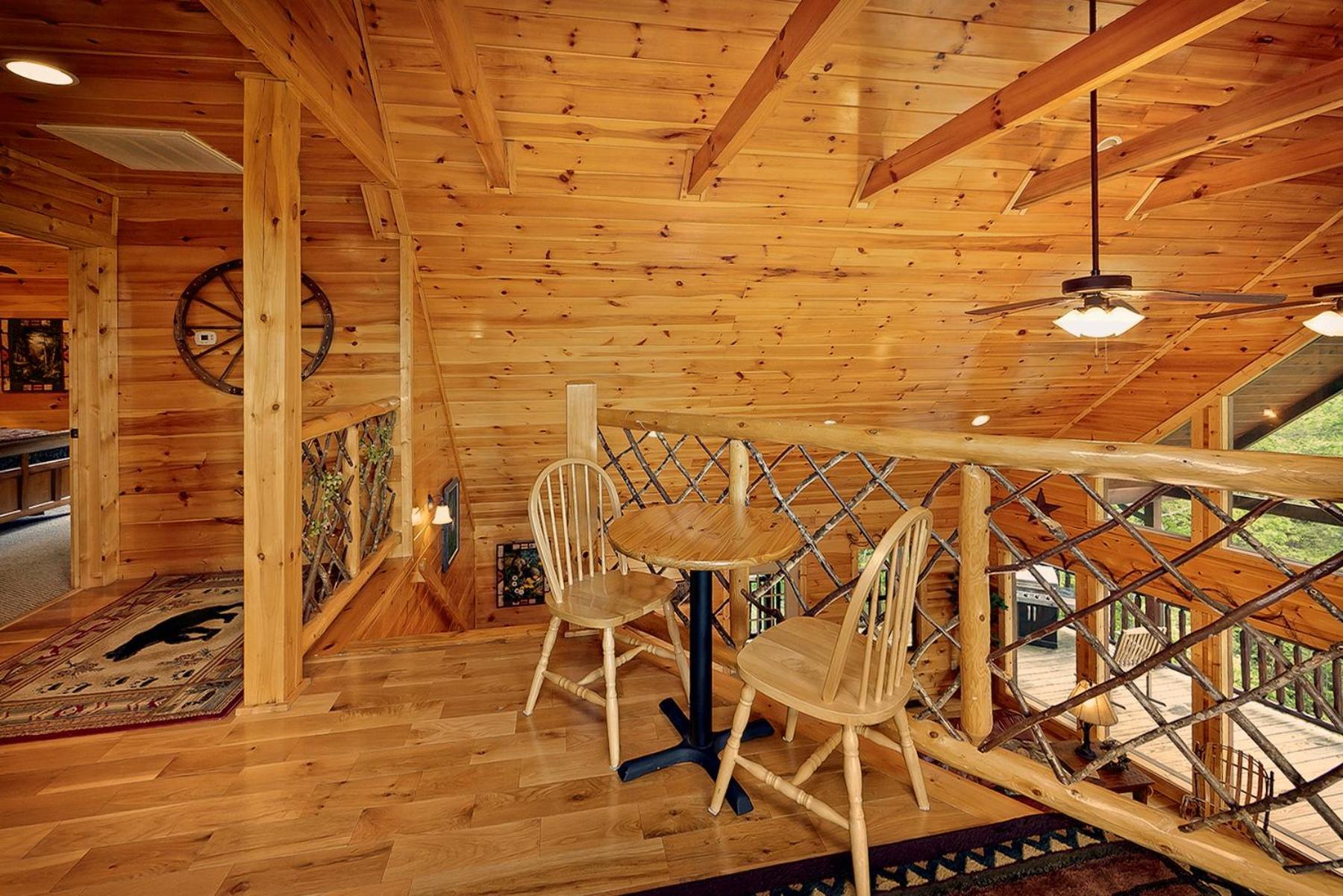 Knotty & Nice Holiday Home Гатлинбург Экстерьер фото